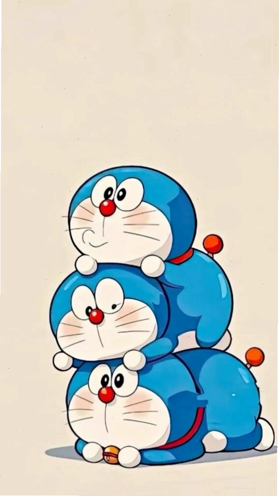 Ba tư thế Doraemon chồng lên nhau độc đáo