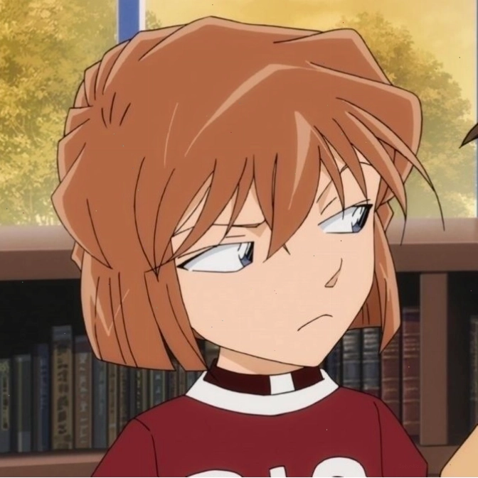 Haibara Ai thành viên cũ của Tổ chức Áo Đen trong Thám tử lừng danh Conan