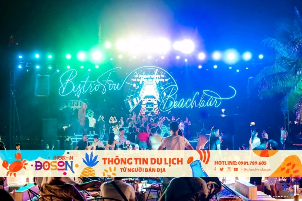 Nhà hàng sang trọng Bistro Fou tại Dragon Beach