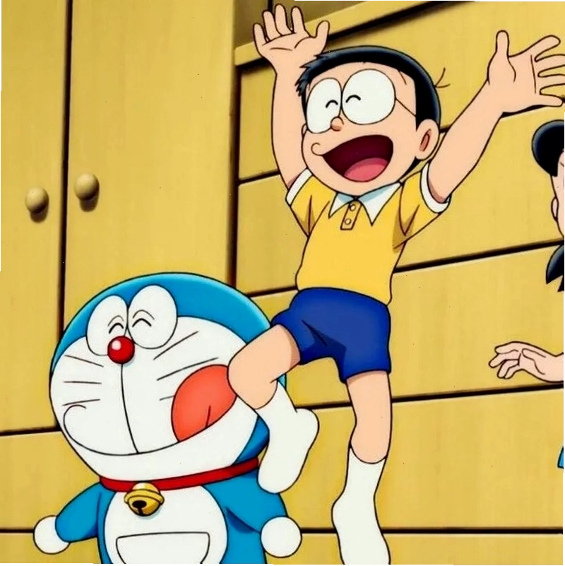 Nobita ngồi một mình với vẻ mặt trầm tư