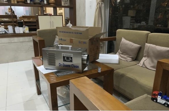 Tác động của độ cao tầng ozone đối với việc lọc bức xạ mặt trời