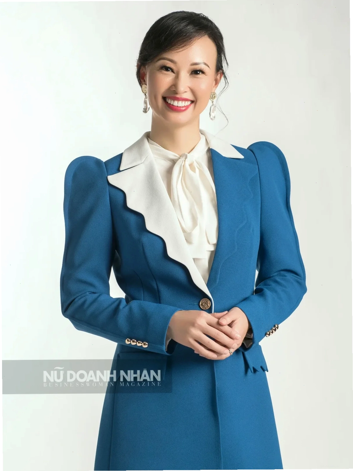 Linh Văn dưới hình dạng nam tướng mạnh mẽ