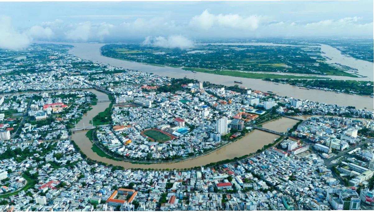 Ninh Xuyên đối mặt với Thạch Hạo